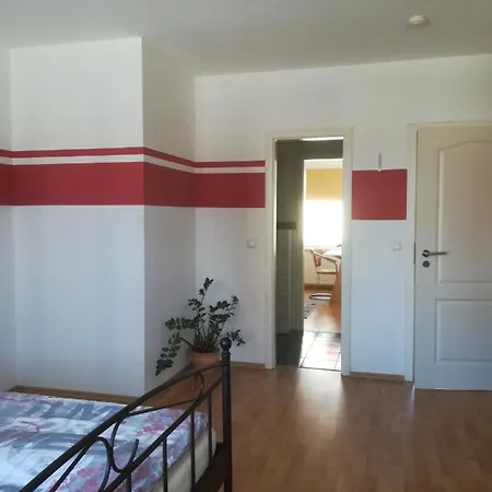 & Ferienwohnung Zum Schmuckgiebel Гостевой дом
