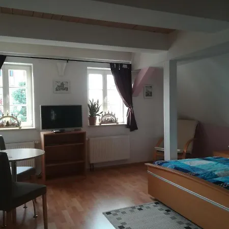 & Ferienwohnung Zum Schmuckgiebel Tangermuende