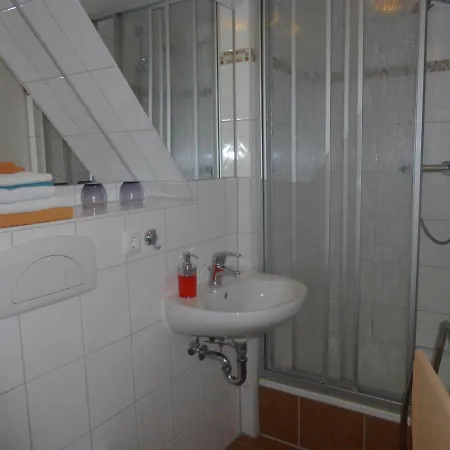 & Ferienwohnung Zum Schmuckgiebel Гостевой дом 3*