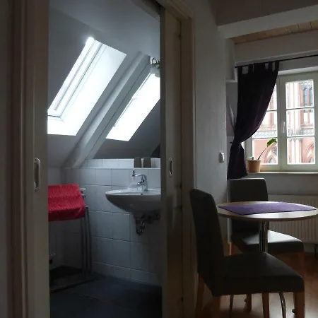 & Ferienwohnung Zum Schmuckgiebel 3*