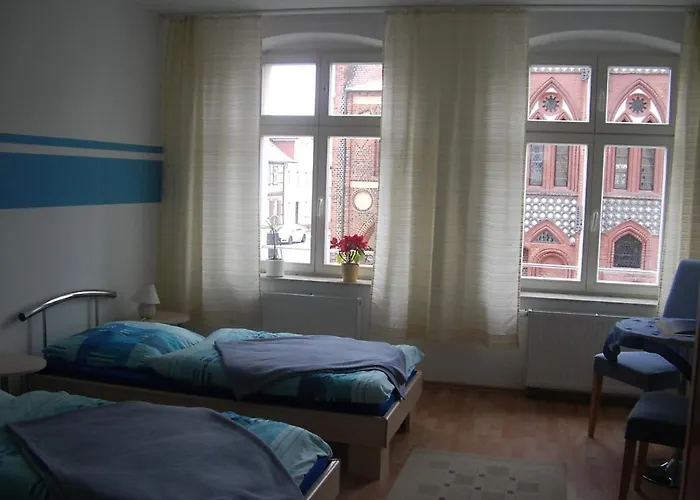 Guest house & Ferienwohnung Zum Schmuckgiebel Tangermuende