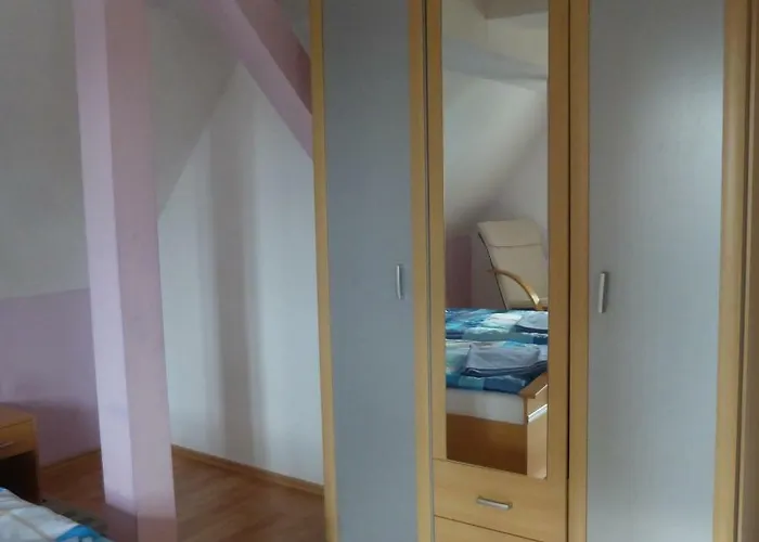 & Ferienwohnung Zum Schmuckgiebel Guest house 3*